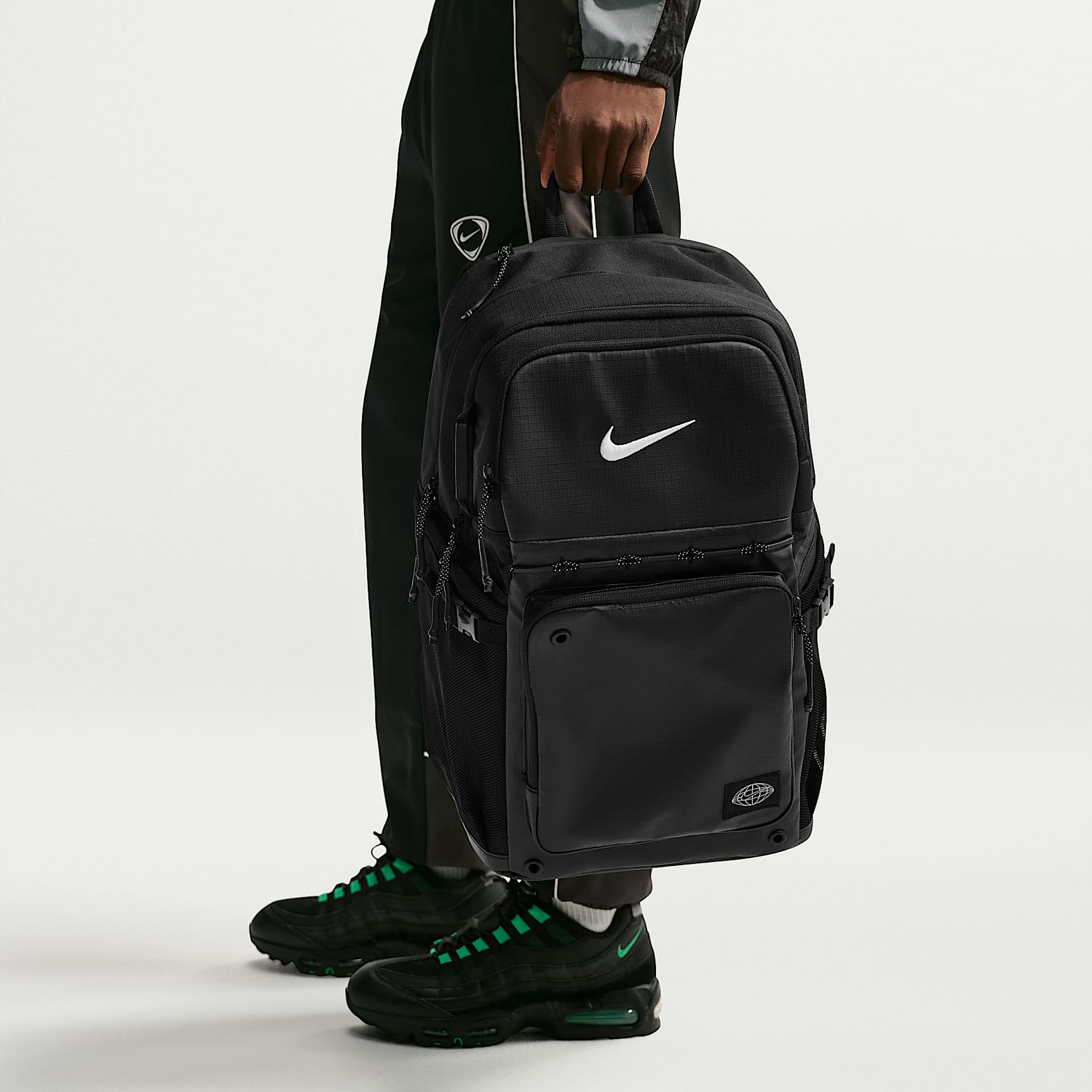 バッグ NK Reviews: Nike Vapor Football Backpack 32L. Nike.com